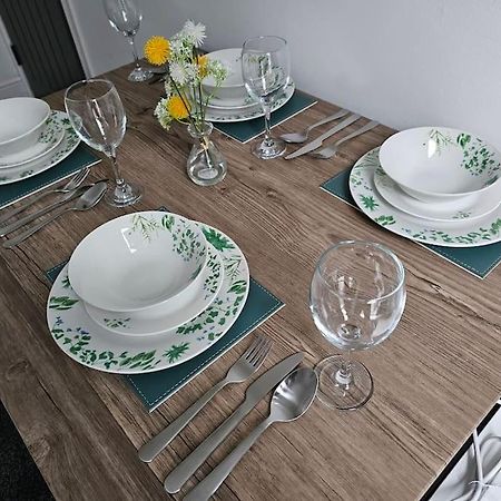 Skyline Hanover 204 Суонзи Екстериор снимка