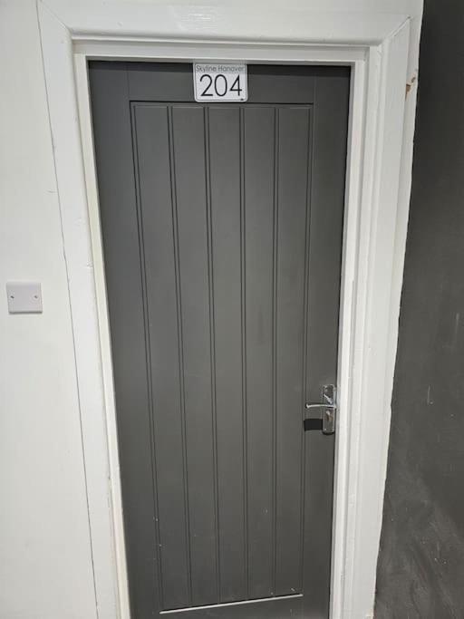 Skyline Hanover 204 Суонзи Екстериор снимка