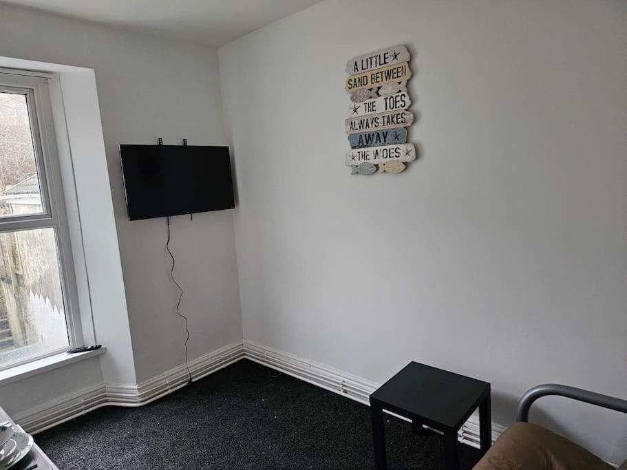 Skyline Hanover 204 Суонзи Екстериор снимка