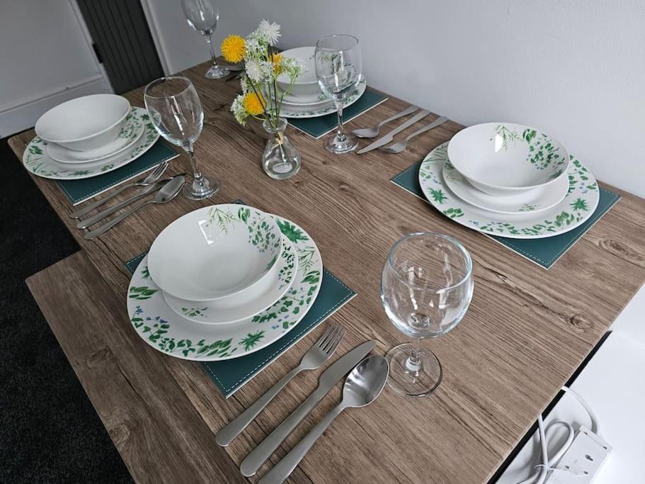 Skyline Hanover 204 Суонзи Екстериор снимка